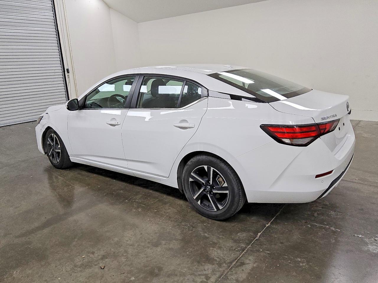 2025 NISSAN SENTRA SV photo 2