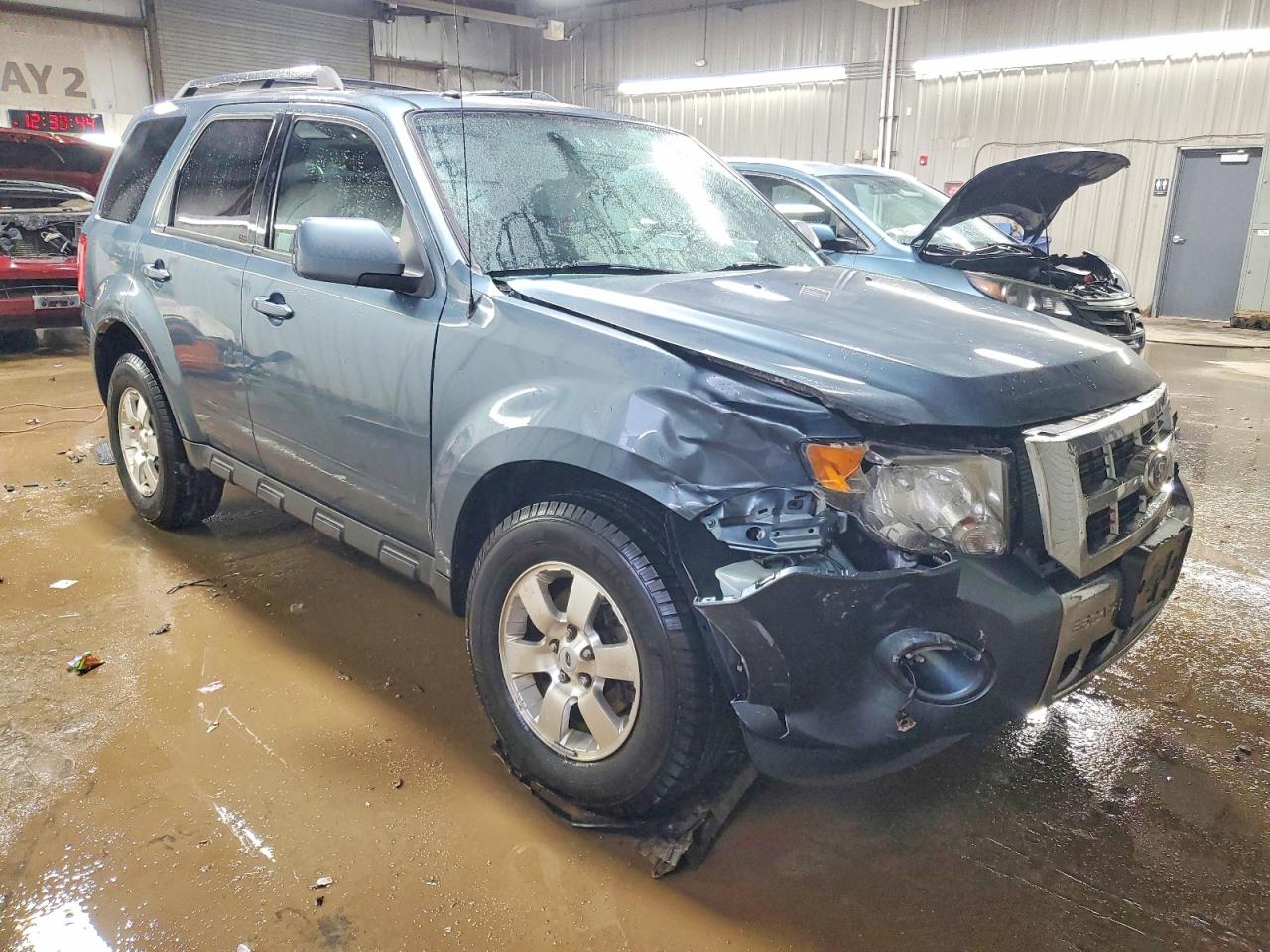 2011 FORD ESCAPE LIMITED photo 4