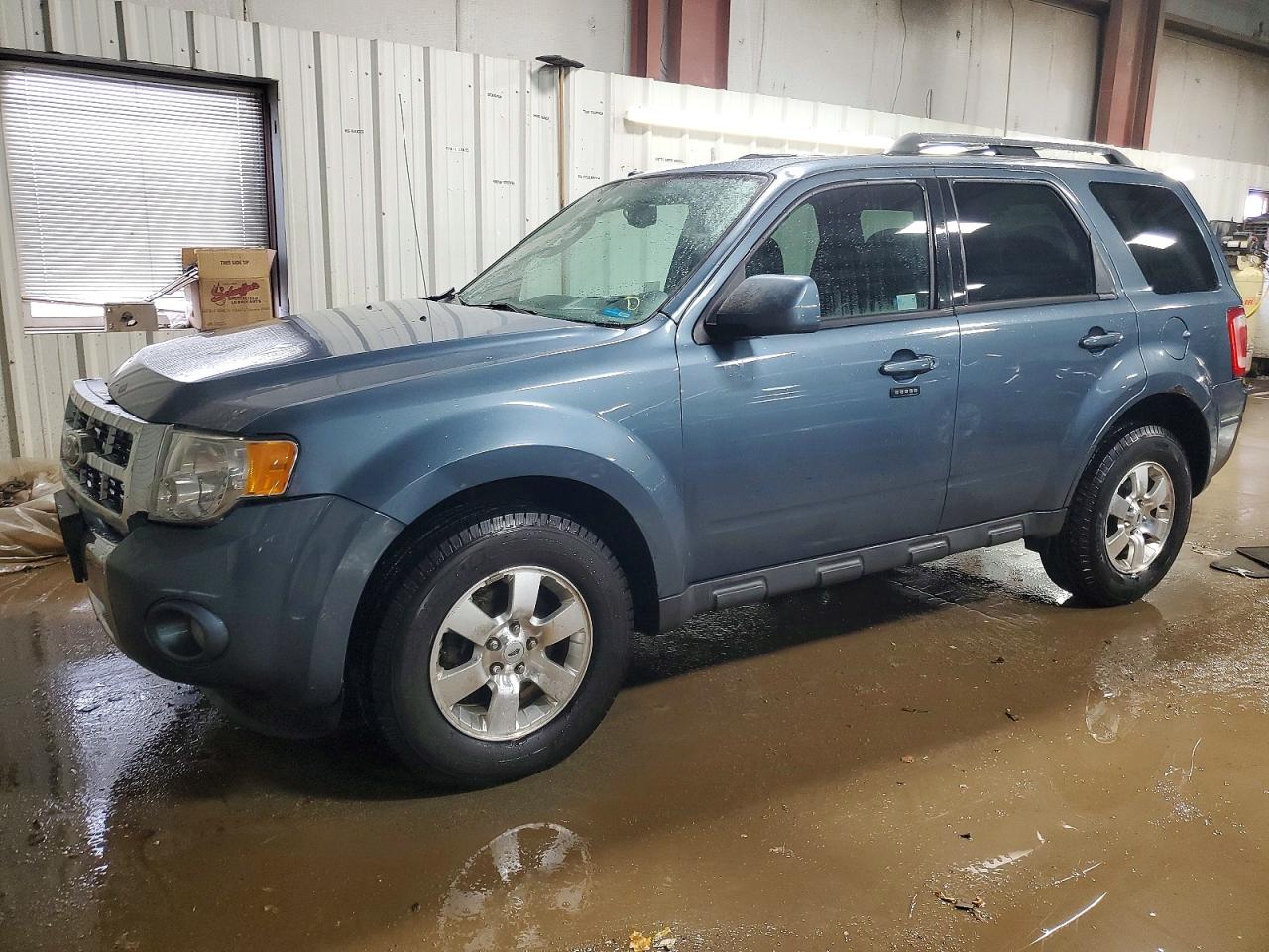 2011 FORD ESCAPE