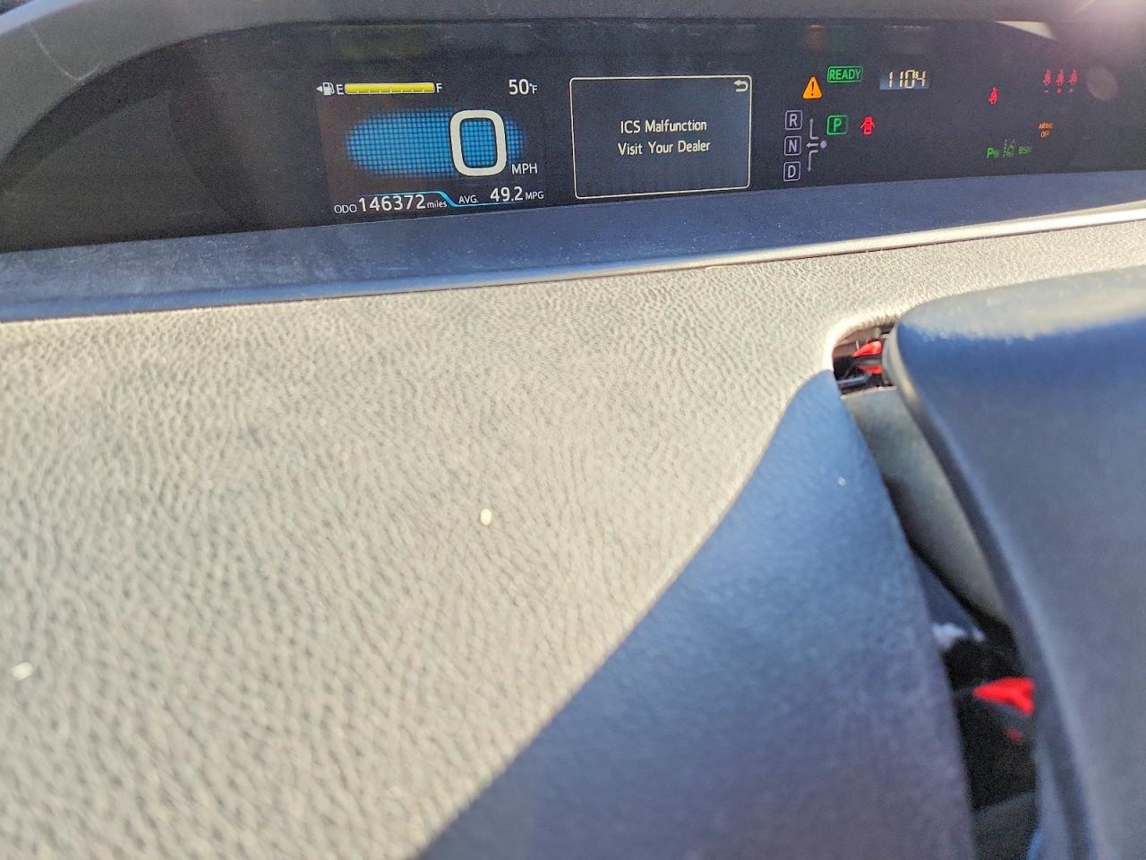 2017 TOYOTA PRIUS photo 9