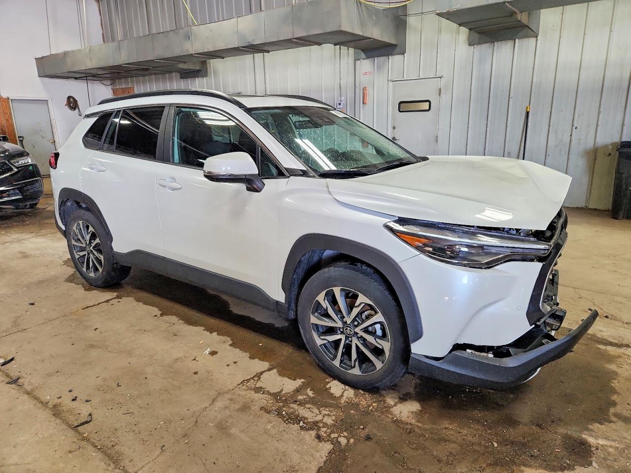 2022 TOYOTA COROLLA CROSS XLE photo 4
