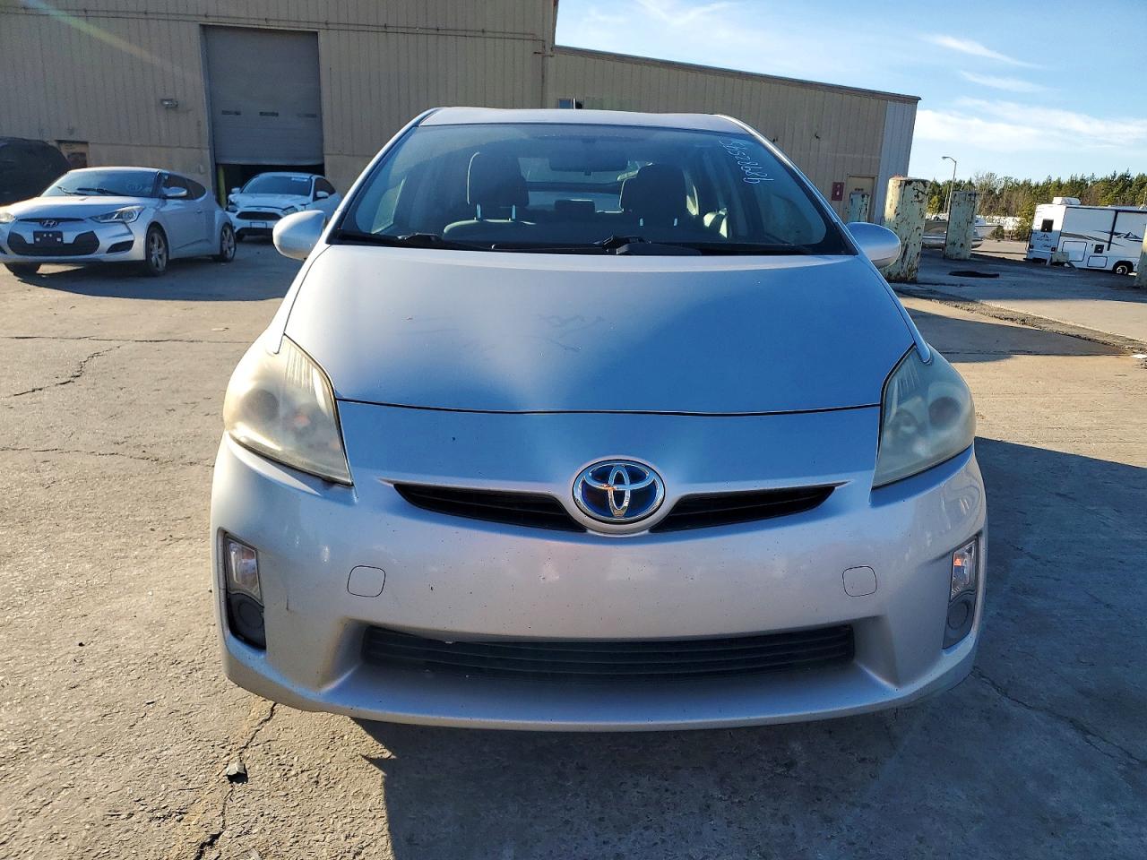 2010 TOYOTA PRIUS photo 5