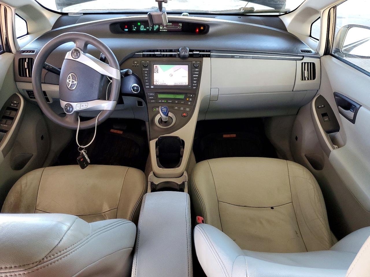 2010 TOYOTA PRIUS photo 8
