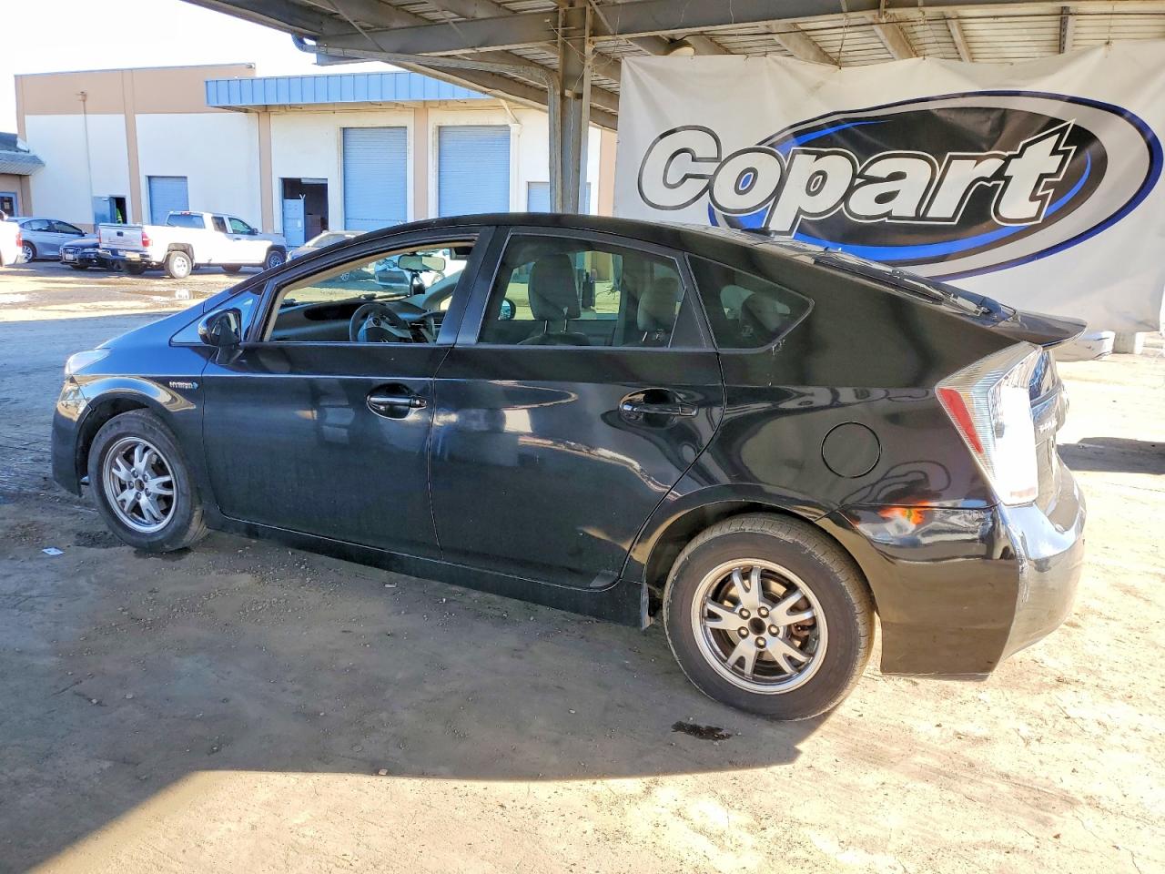 2010 TOYOTA PRIUS photo 2