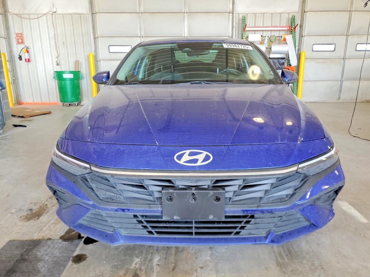 2024 HYUNDAI ELANTRA SE photo 9