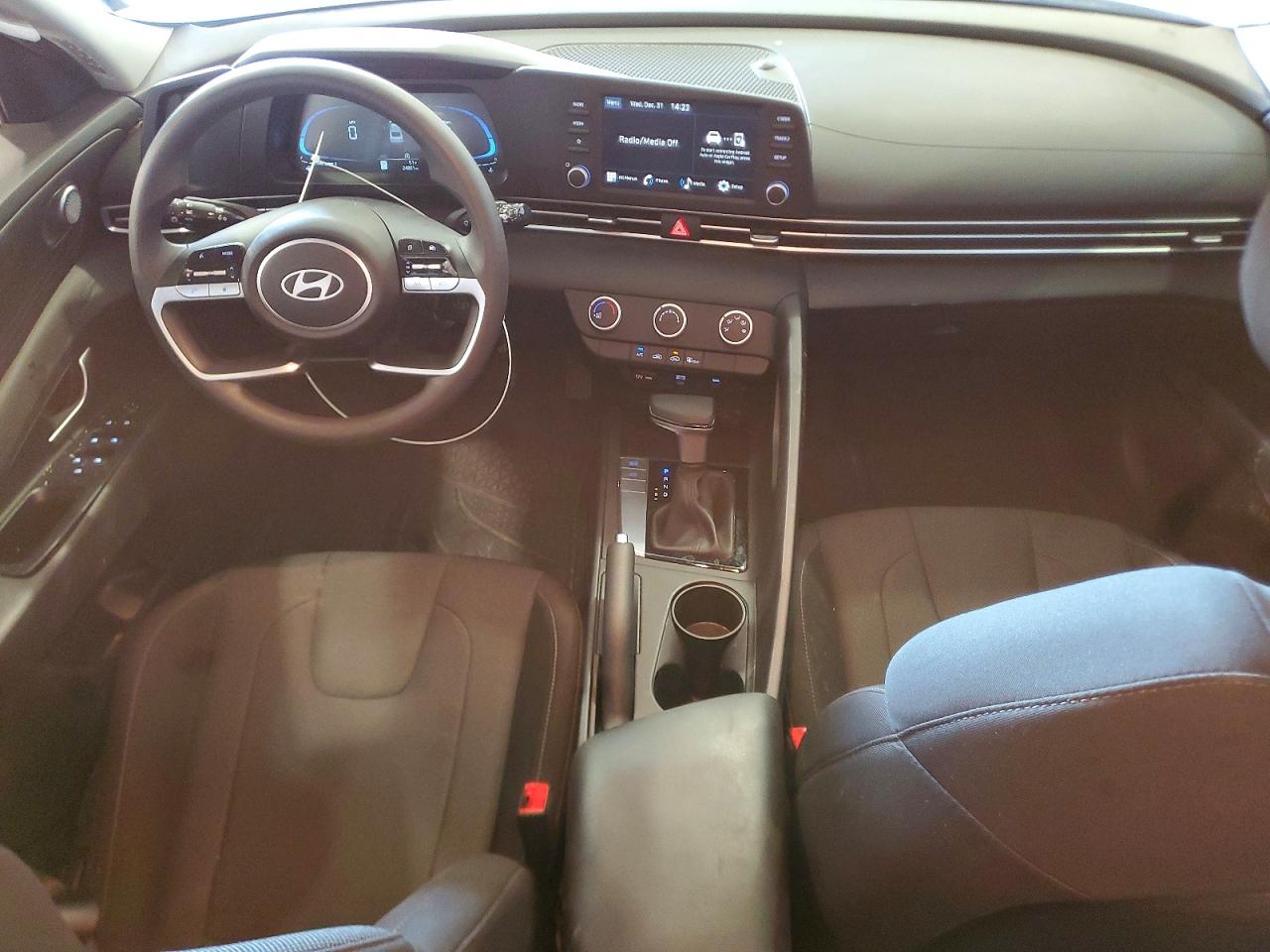2024 HYUNDAI ELANTRA SE photo 15
