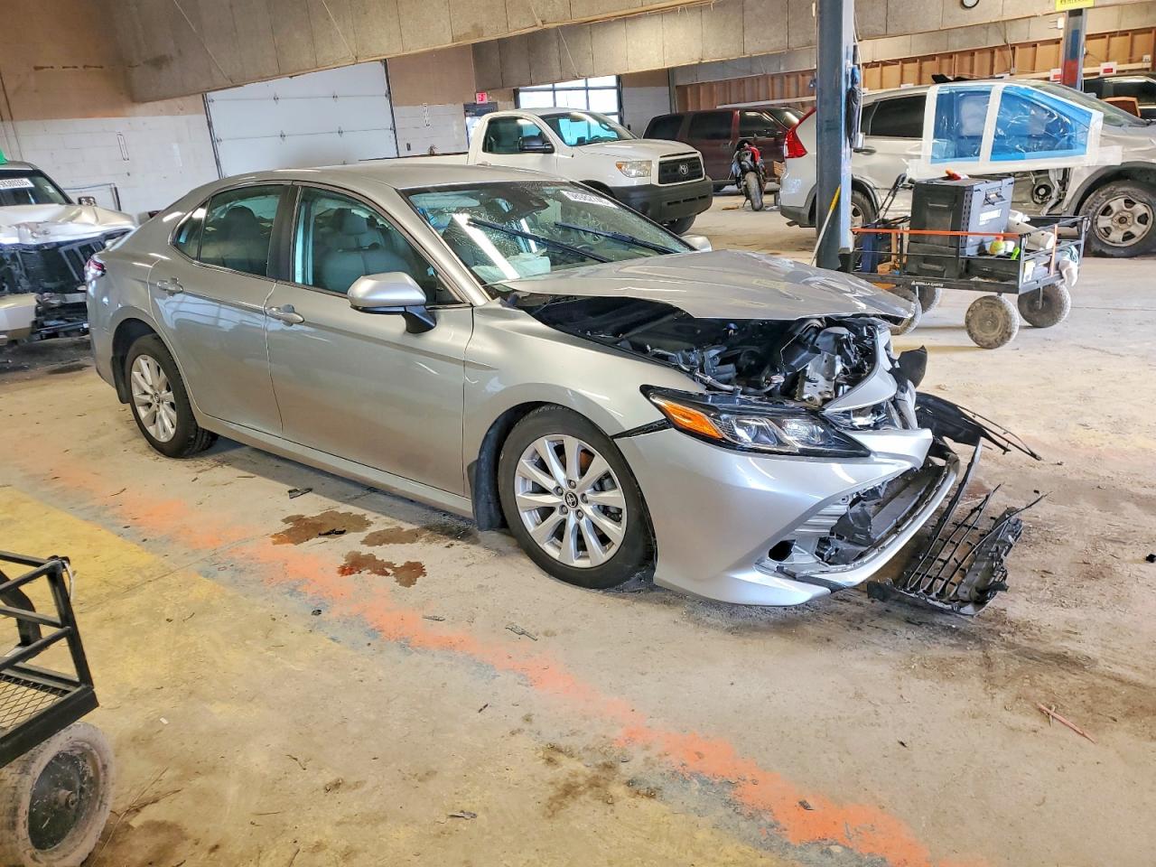 2019 TOYOTA CAMRY L photo 10