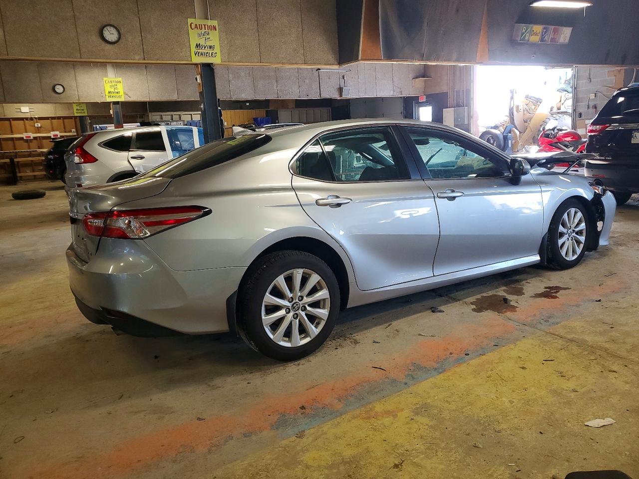 2019 TOYOTA CAMRY L photo 7