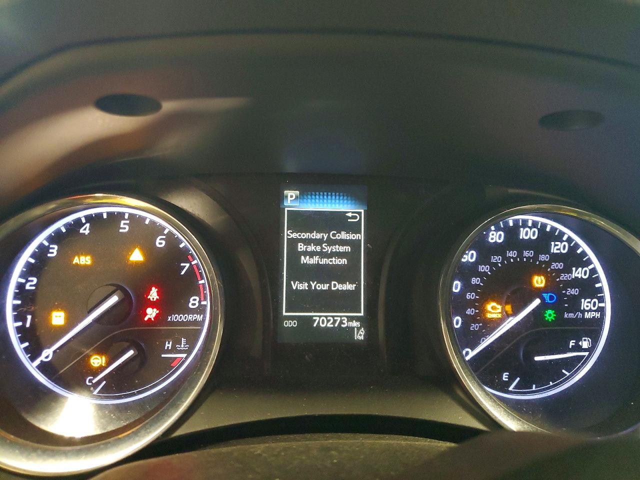 2019 TOYOTA CAMRY L photo 25