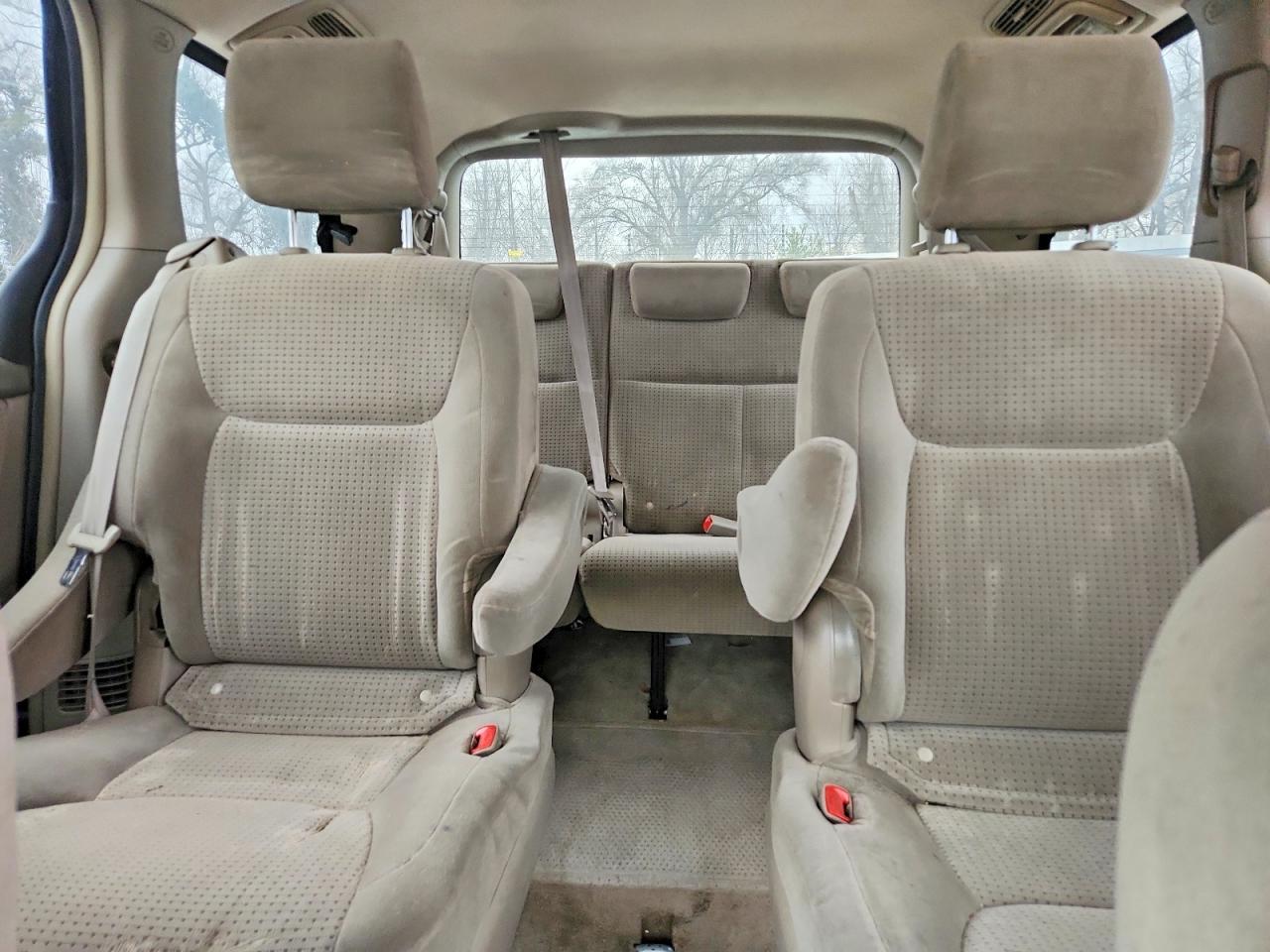 2006 TOYOTA SIENNA CE photo 19