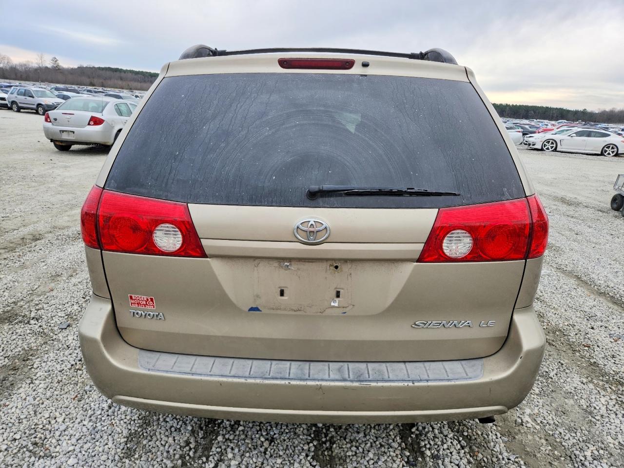 2006 TOYOTA SIENNA CE photo 11