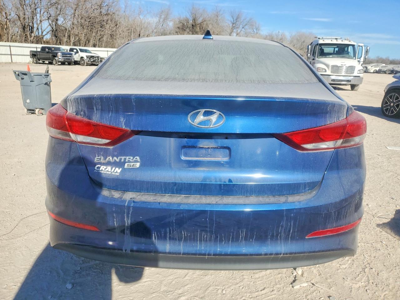2017 HYUNDAI ELANTRA SE photo 6