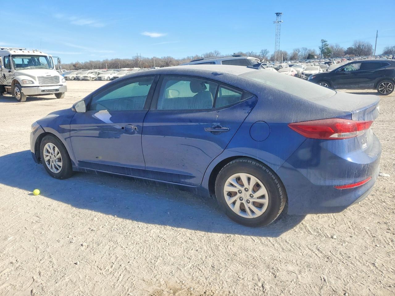2017 HYUNDAI ELANTRA SE photo 2