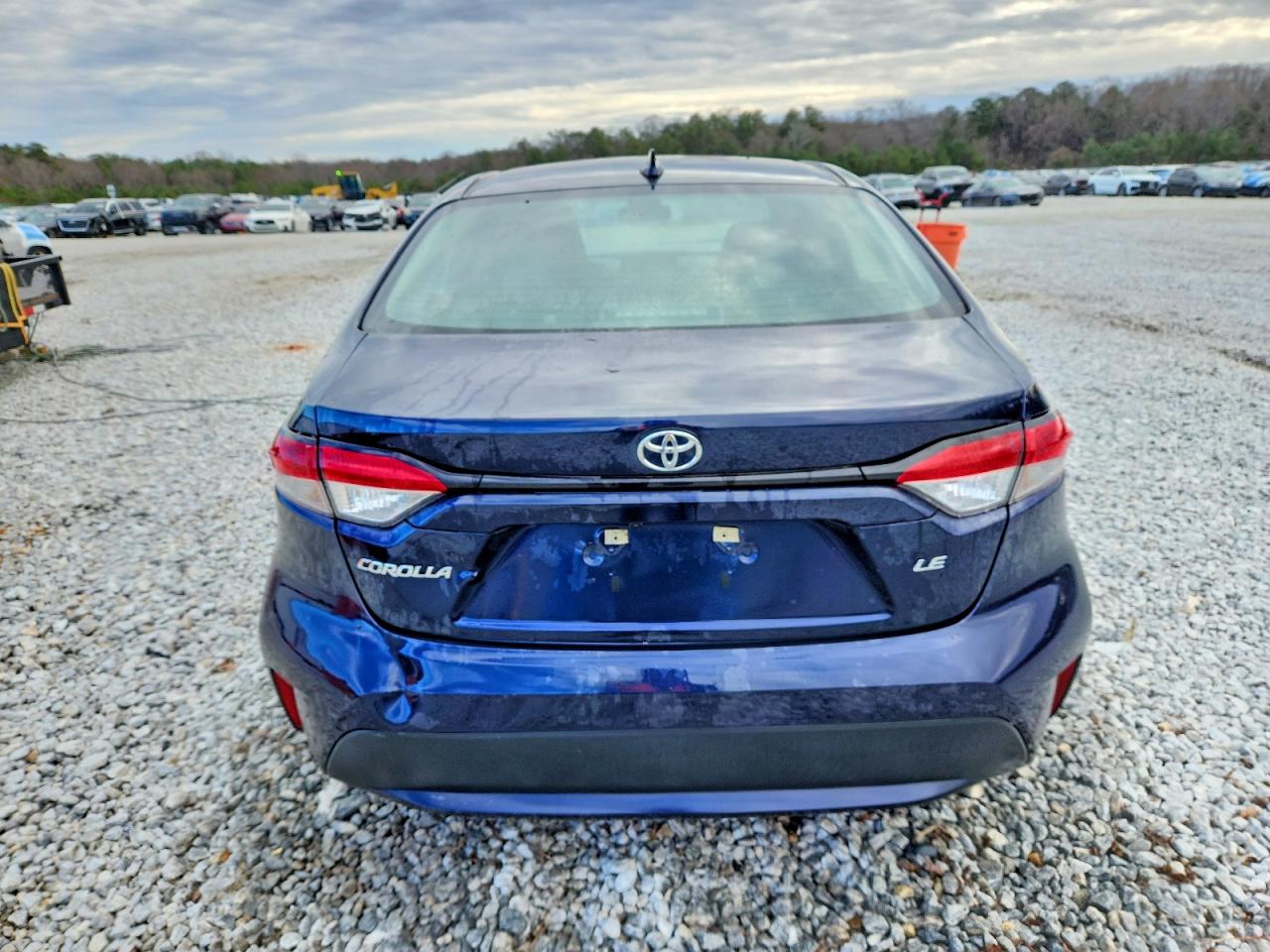 2022 TOYOTA COROLLA LE photo 6