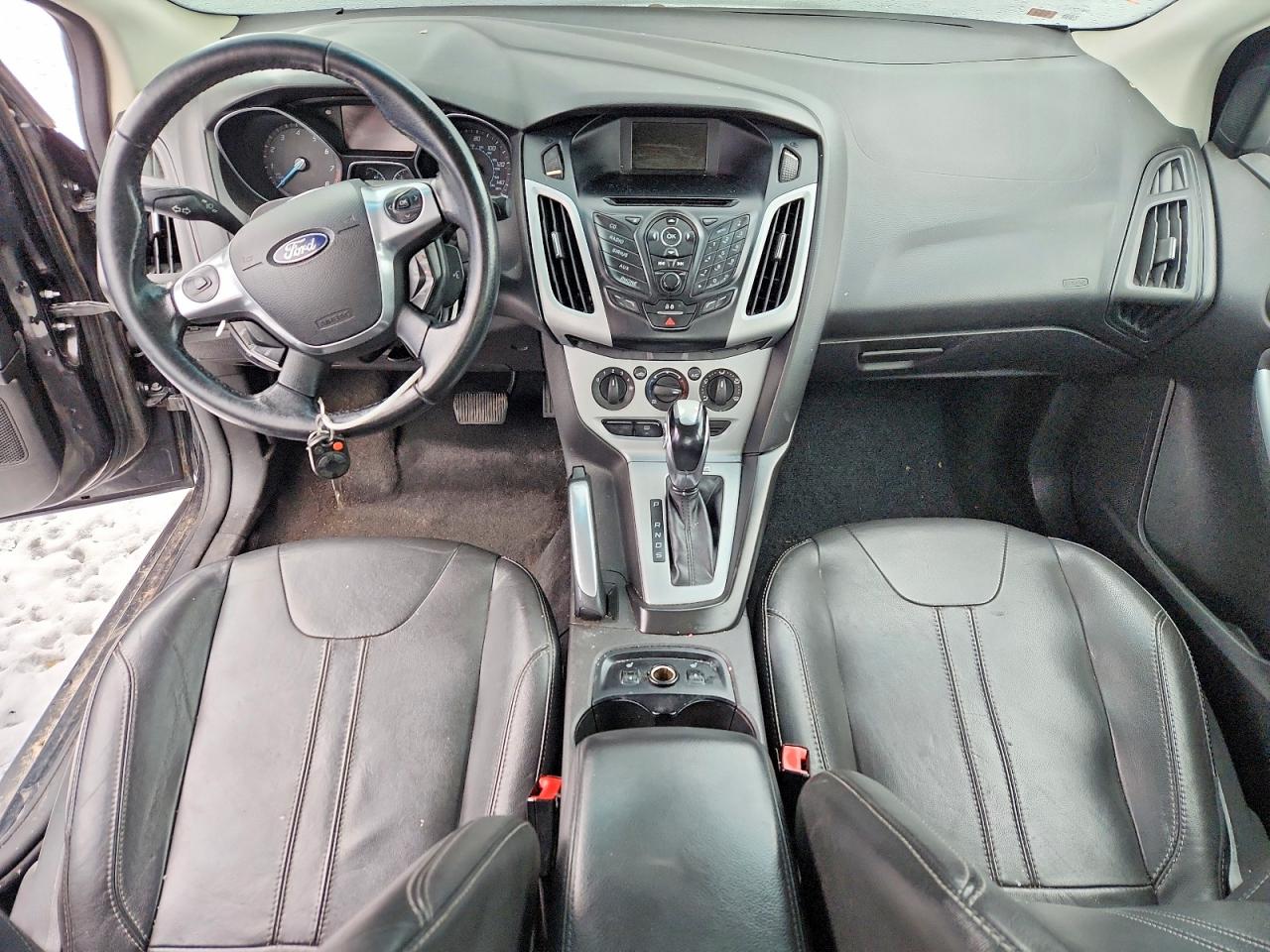2013 FORD FOCUS SE photo 8