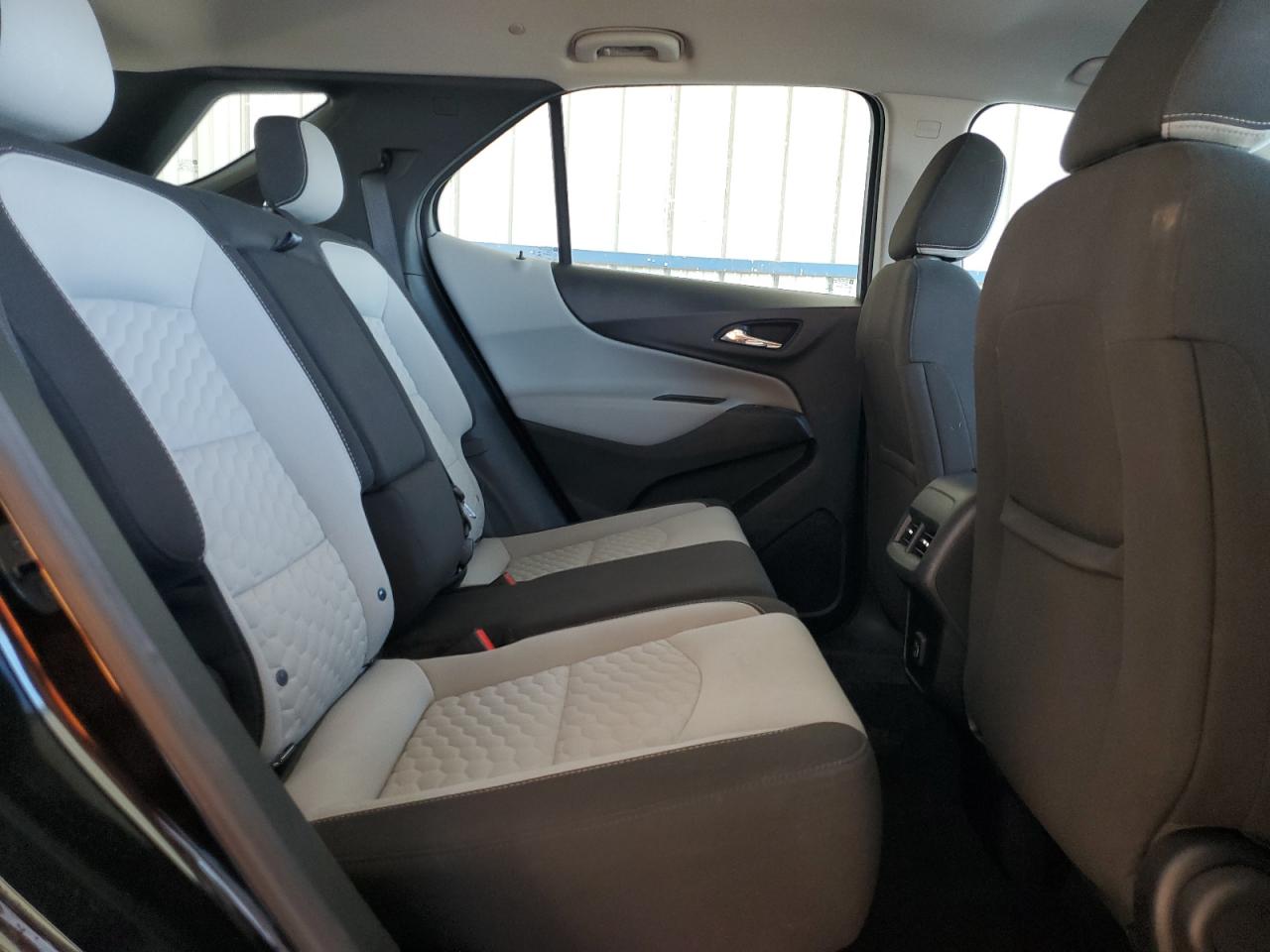 2019 CHEVROLET EQUINOX LS photo 11