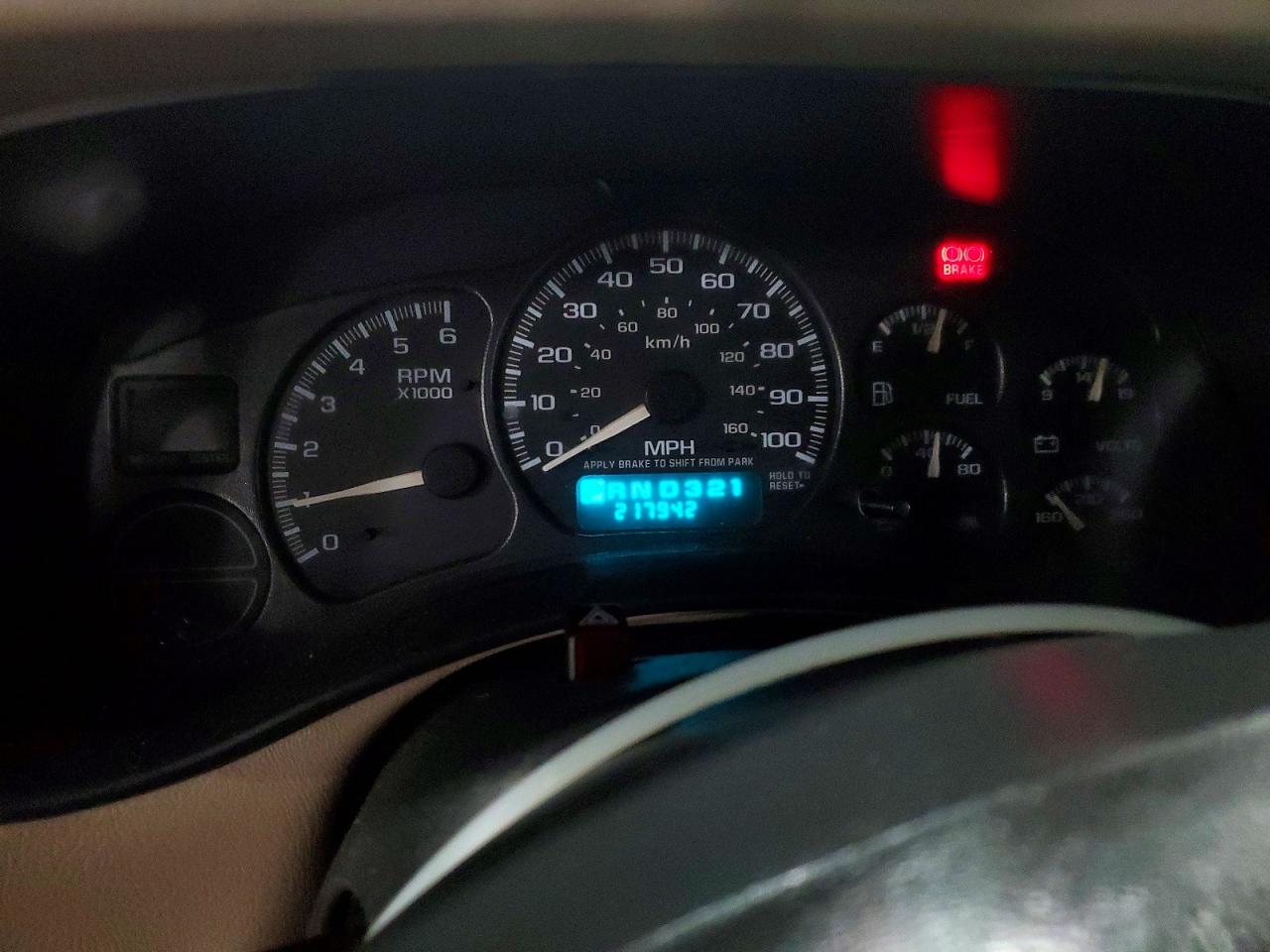 2002 CHEVROLET SUBURBAN K1500 photo 9