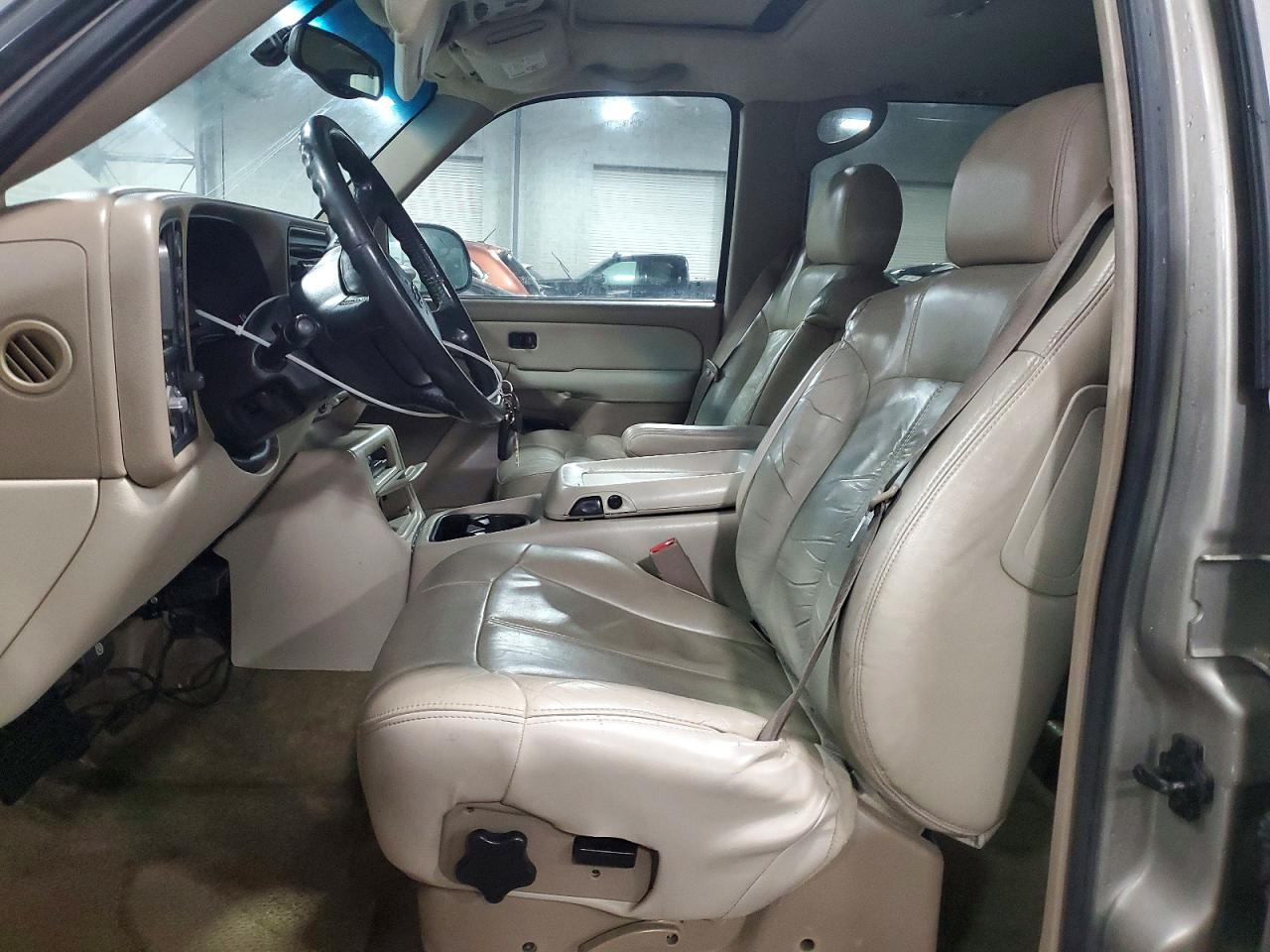2002 CHEVROLET SUBURBAN K1500 photo 7