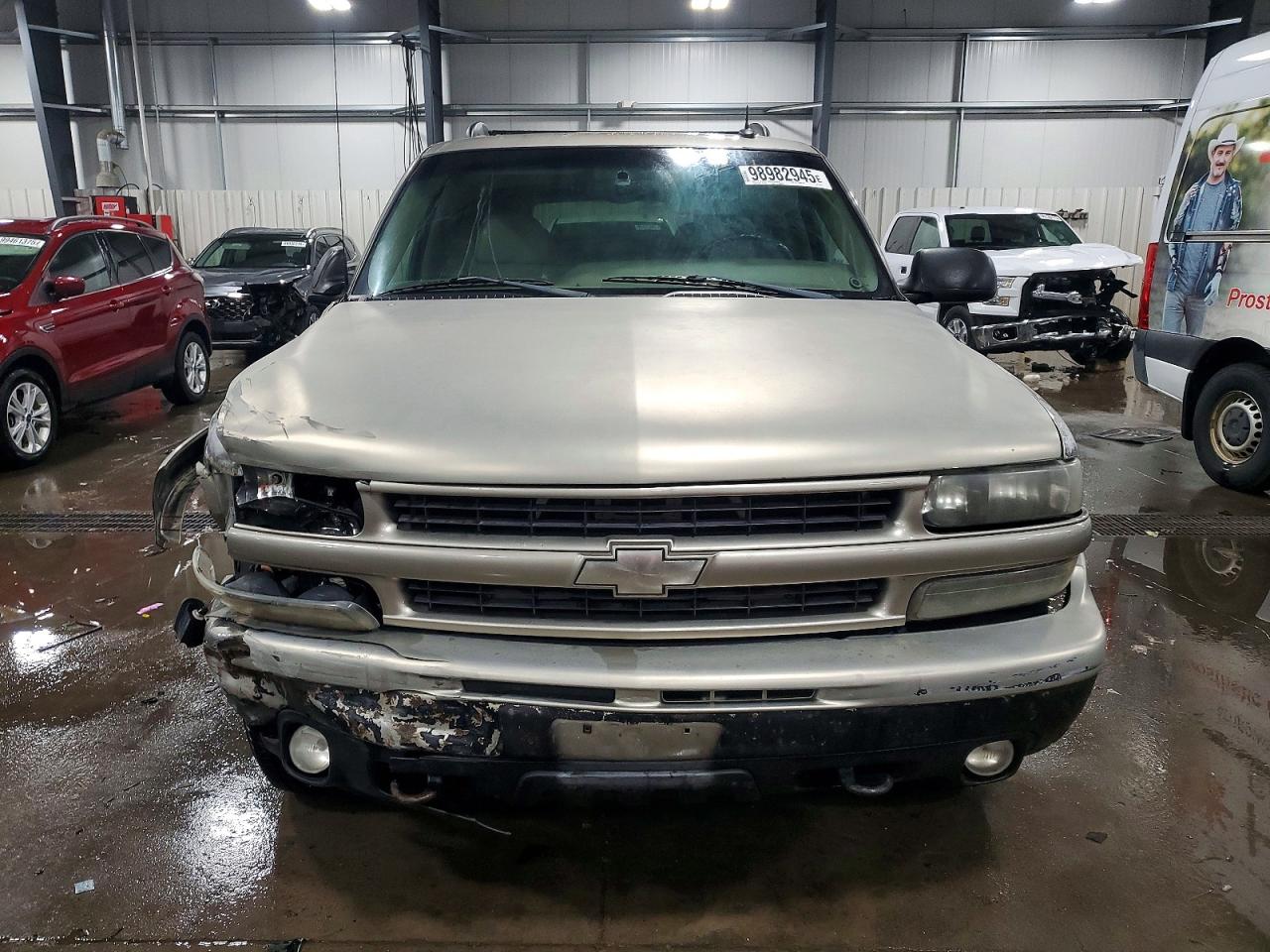 2002 CHEVROLET SUBURBAN K1500 photo 5