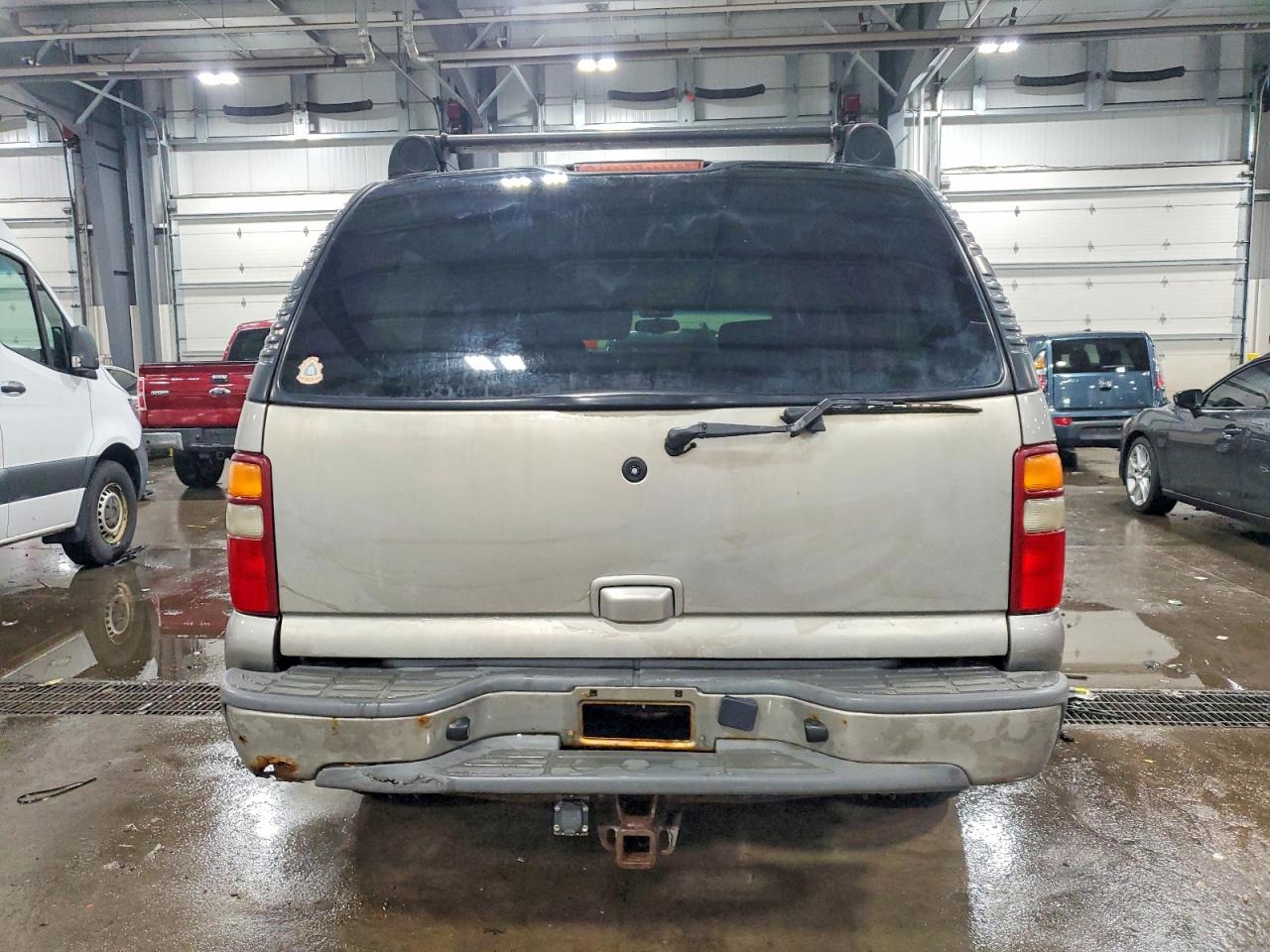 2002 CHEVROLET SUBURBAN K1500 photo 6