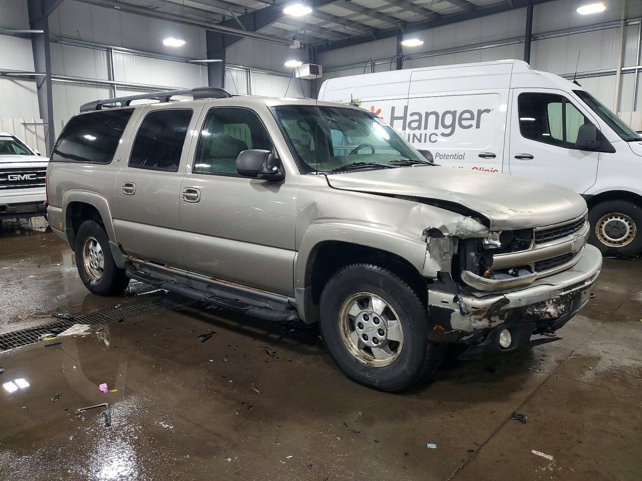 2002 CHEVROLET SUBURBAN K1500 photo 4
