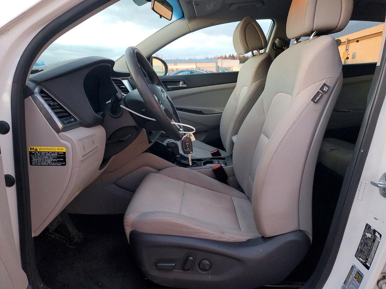 2018 HYUNDAI TUCSON SEL photo 13