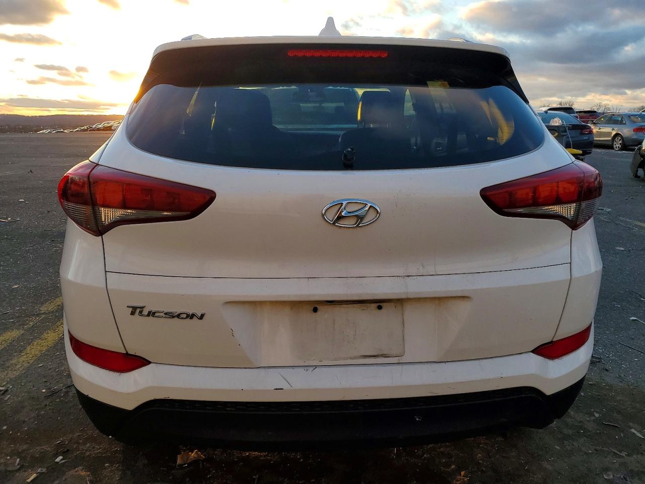 2018 HYUNDAI TUCSON SEL photo 11