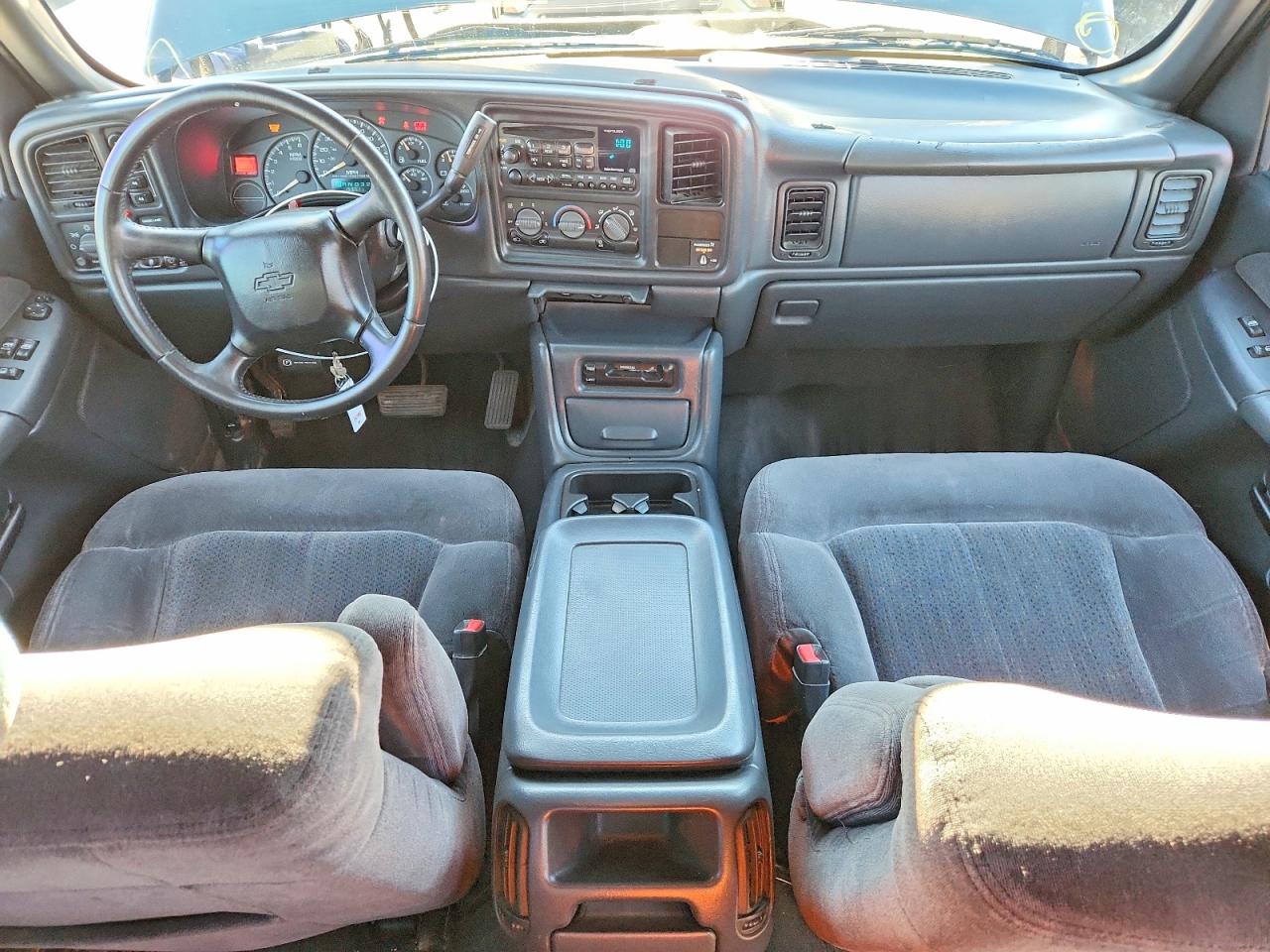 2002 CHEVROLET SILVERADO K1500 photo 8