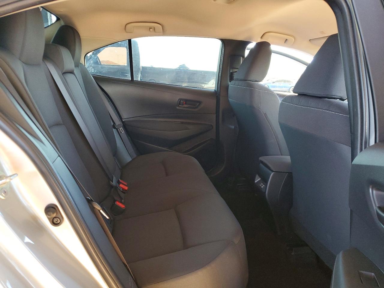 2023 TOYOTA COROLLA LE photo 19