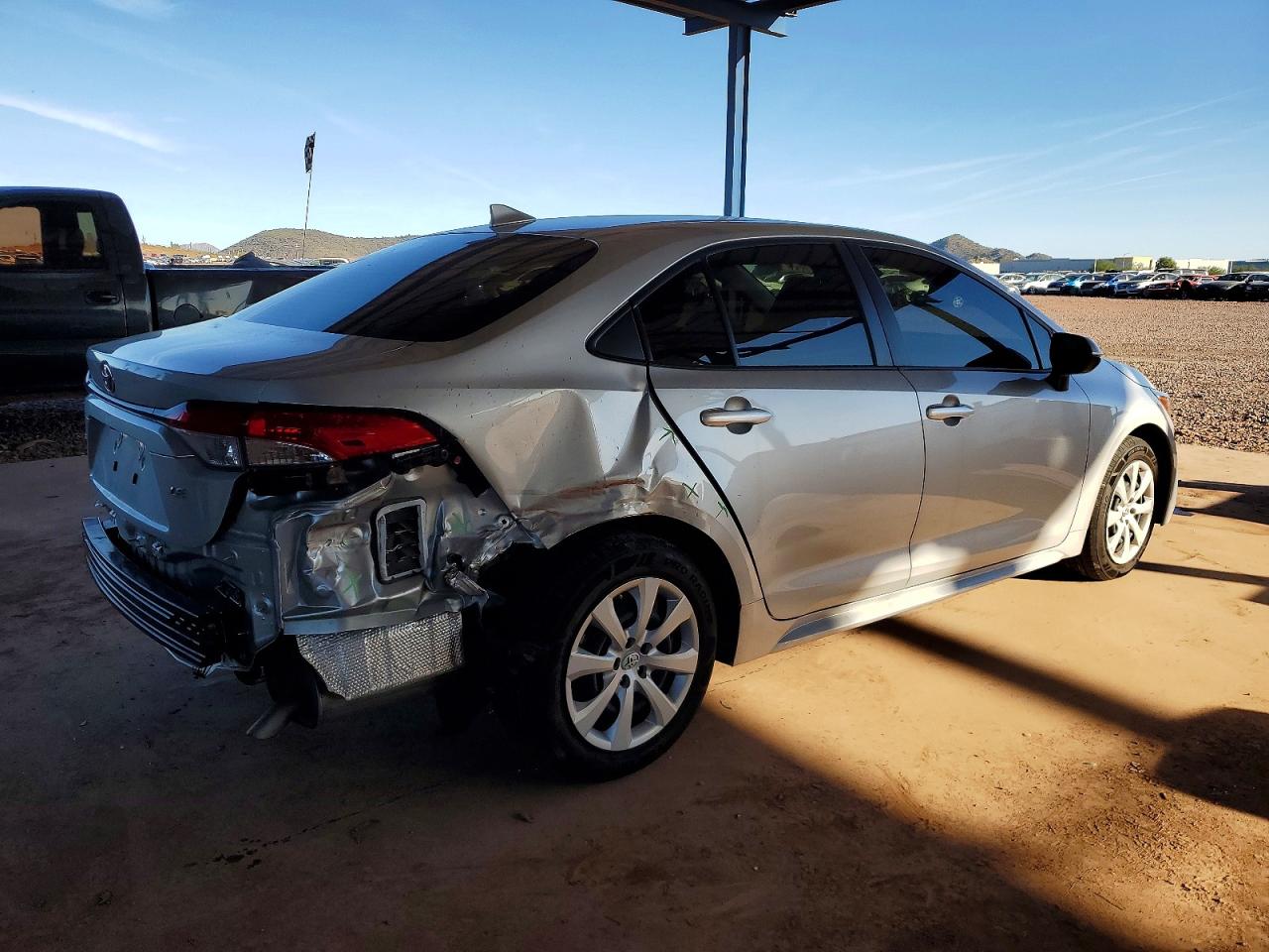 2023 TOYOTA COROLLA LE photo 5