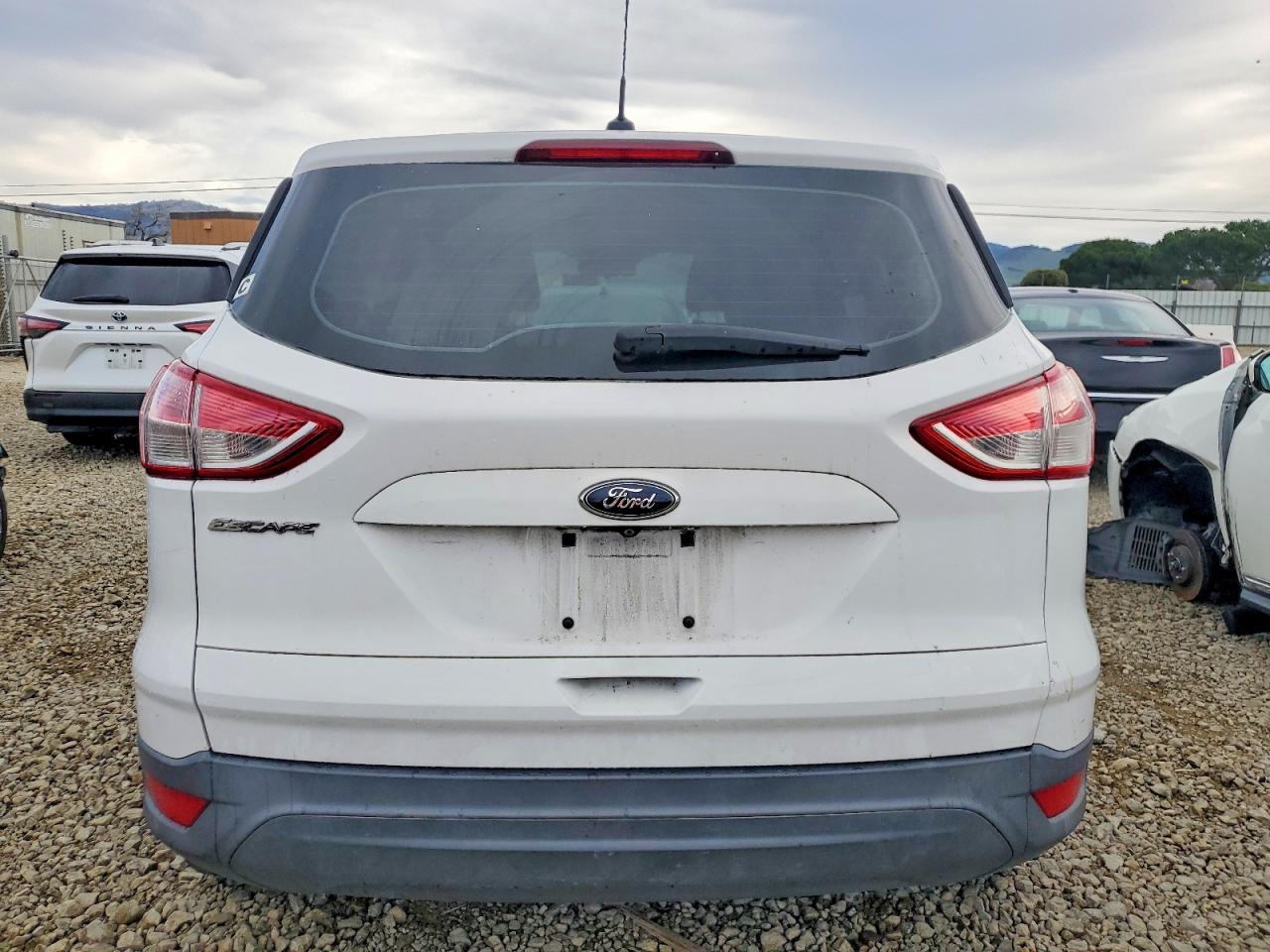 2015 FORD ESCAPE S photo 6