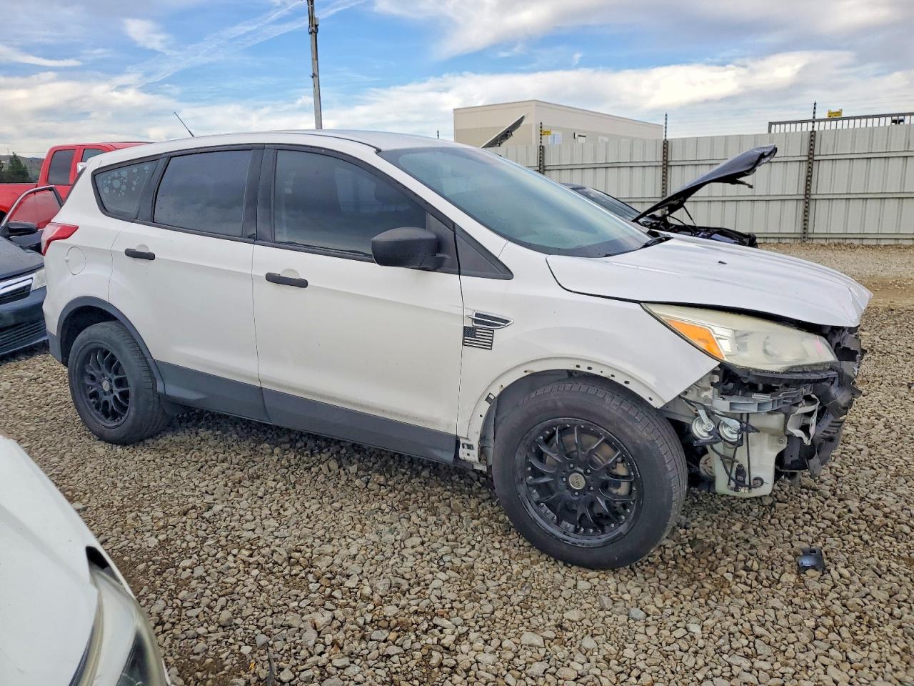 2015 FORD ESCAPE S photo 4