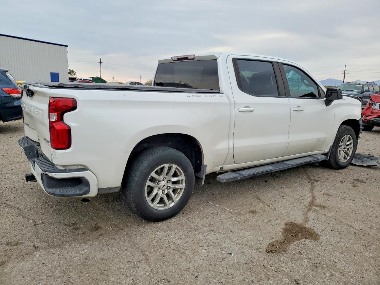 2021 CHEVROLET SILVERADO C1500 RST photo 3