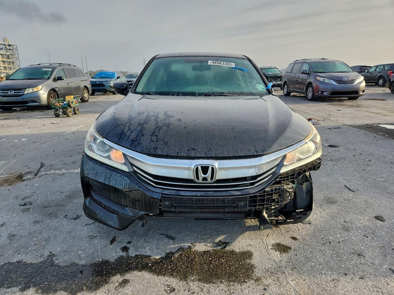 2016 HONDA ACCORD LX photo 5