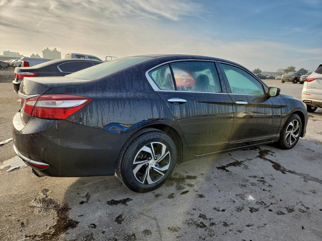 2016 HONDA ACCORD LX photo 3
