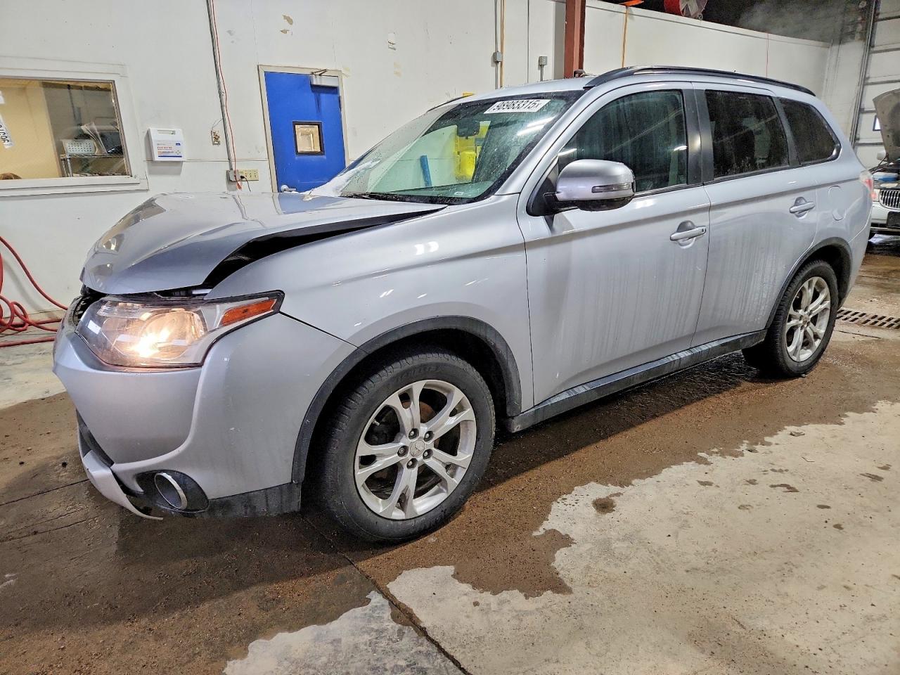 2015 MITSUBISHI OUTLANDER