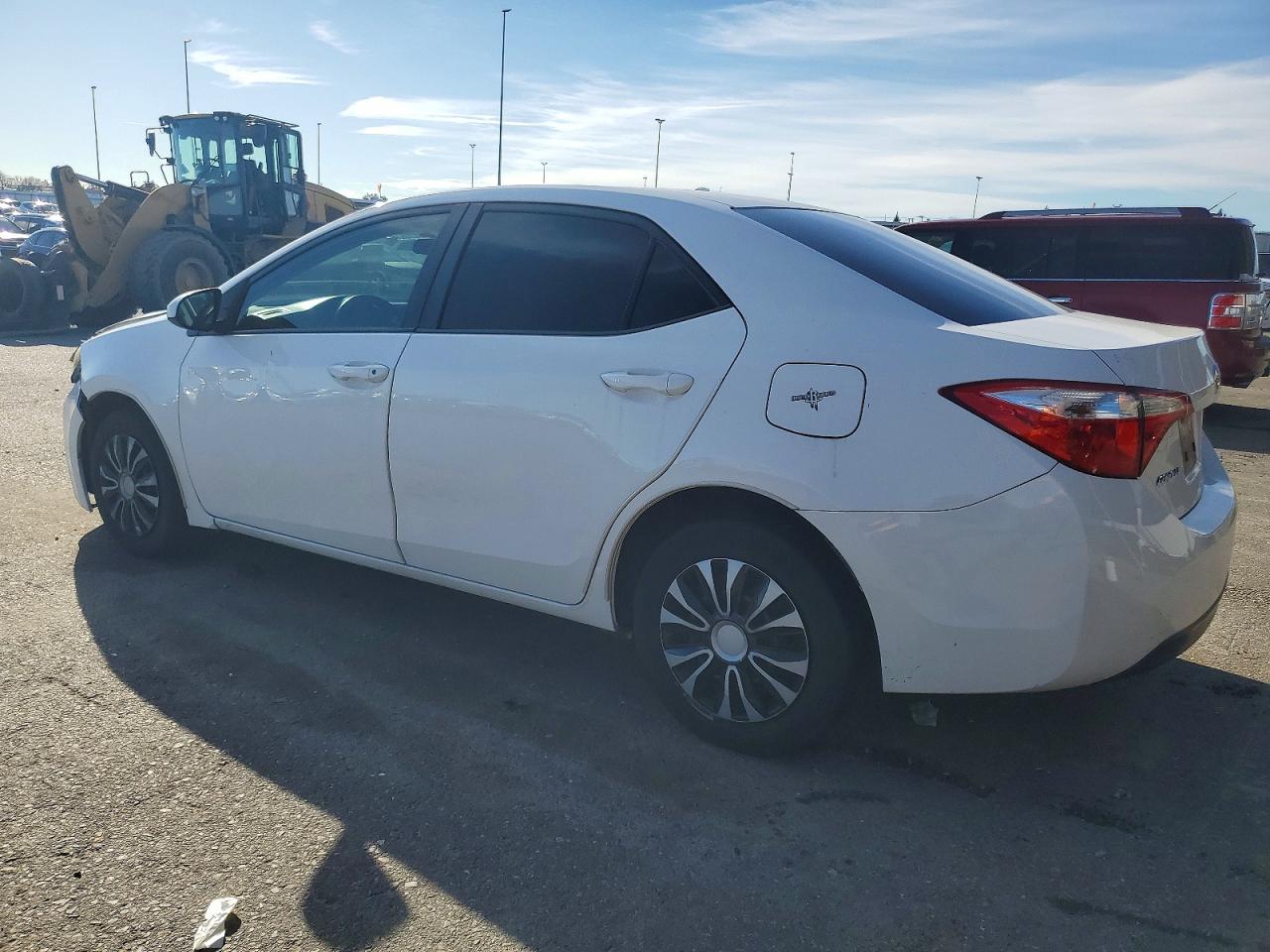 2015 TOYOTA COROLLA L photo 2