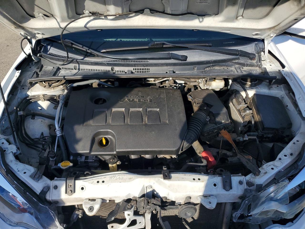 2015 TOYOTA COROLLA L photo 11