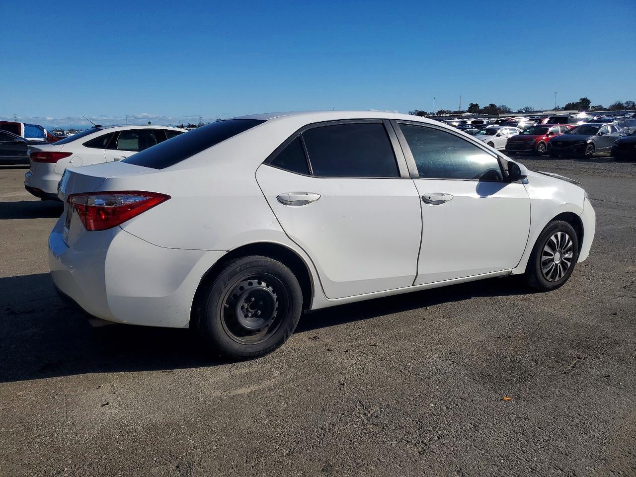 2015 TOYOTA COROLLA L photo 3
