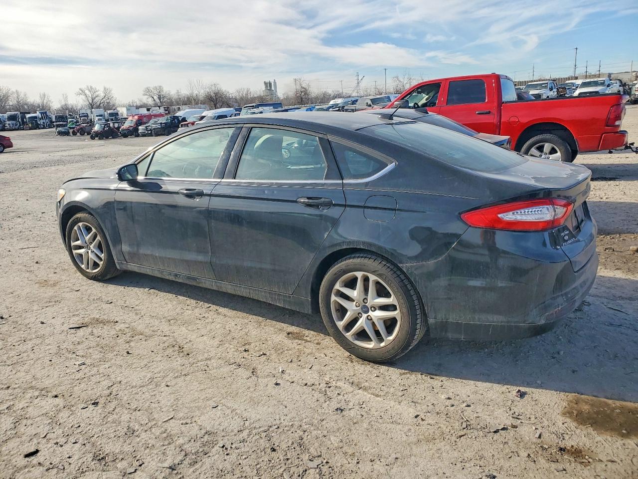 2014 FORD FUSION SE photo 2