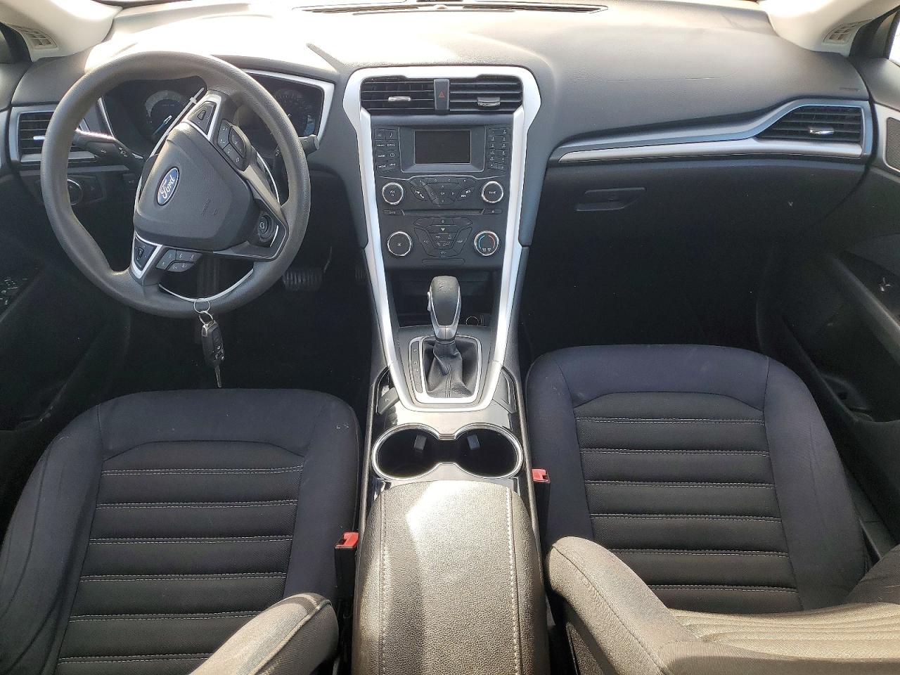 2014 FORD FUSION SE photo 8