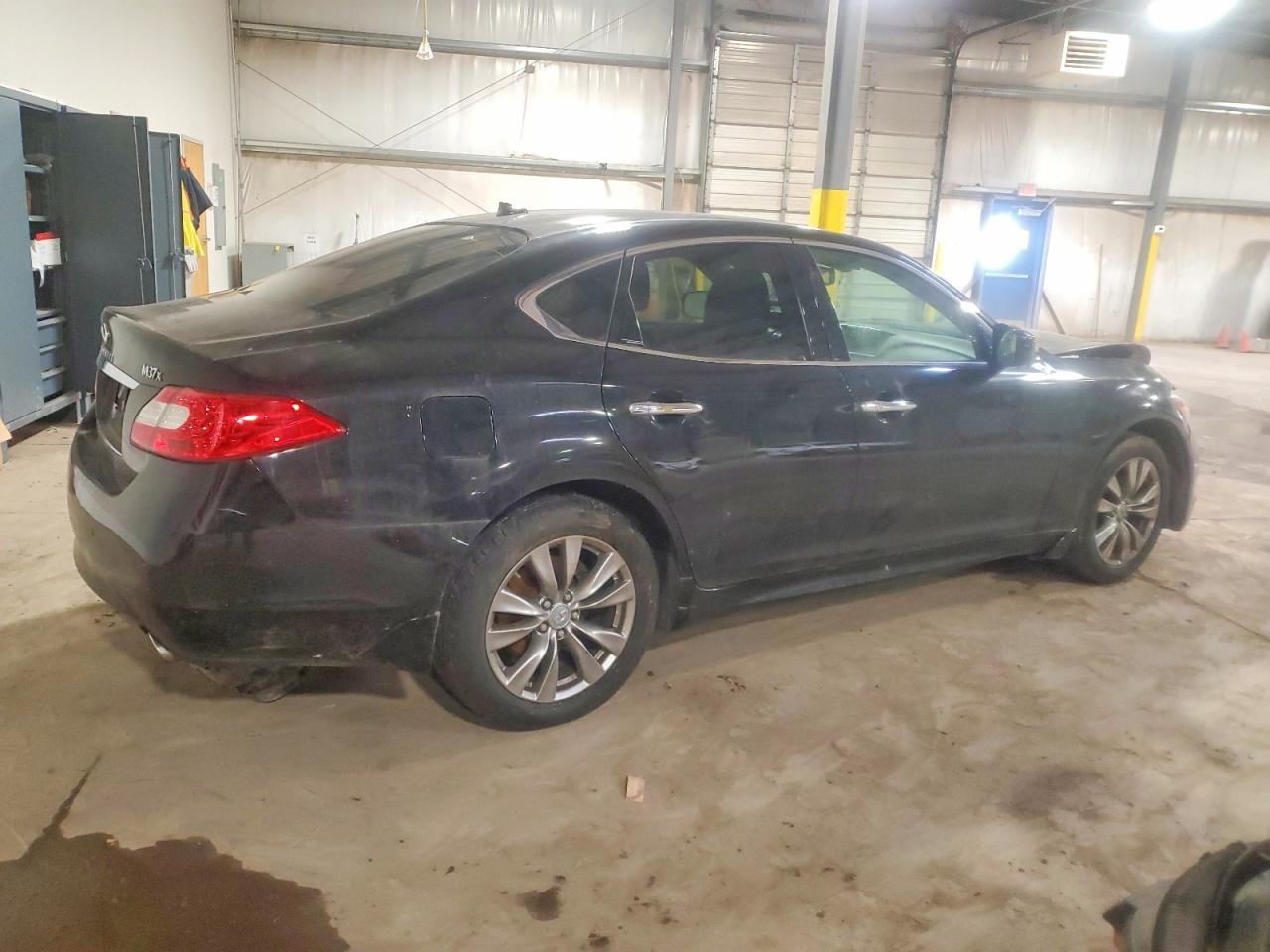 2013 INFINITI M37 X photo 3