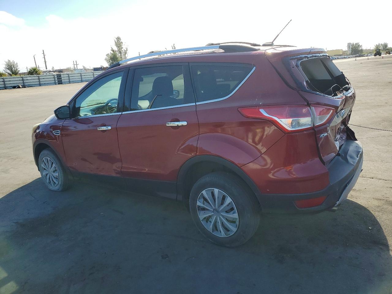 2016 FORD ESCAPE SE photo 2