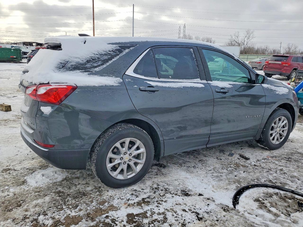 2021 CHEVROLET EQUINOX LT photo 3