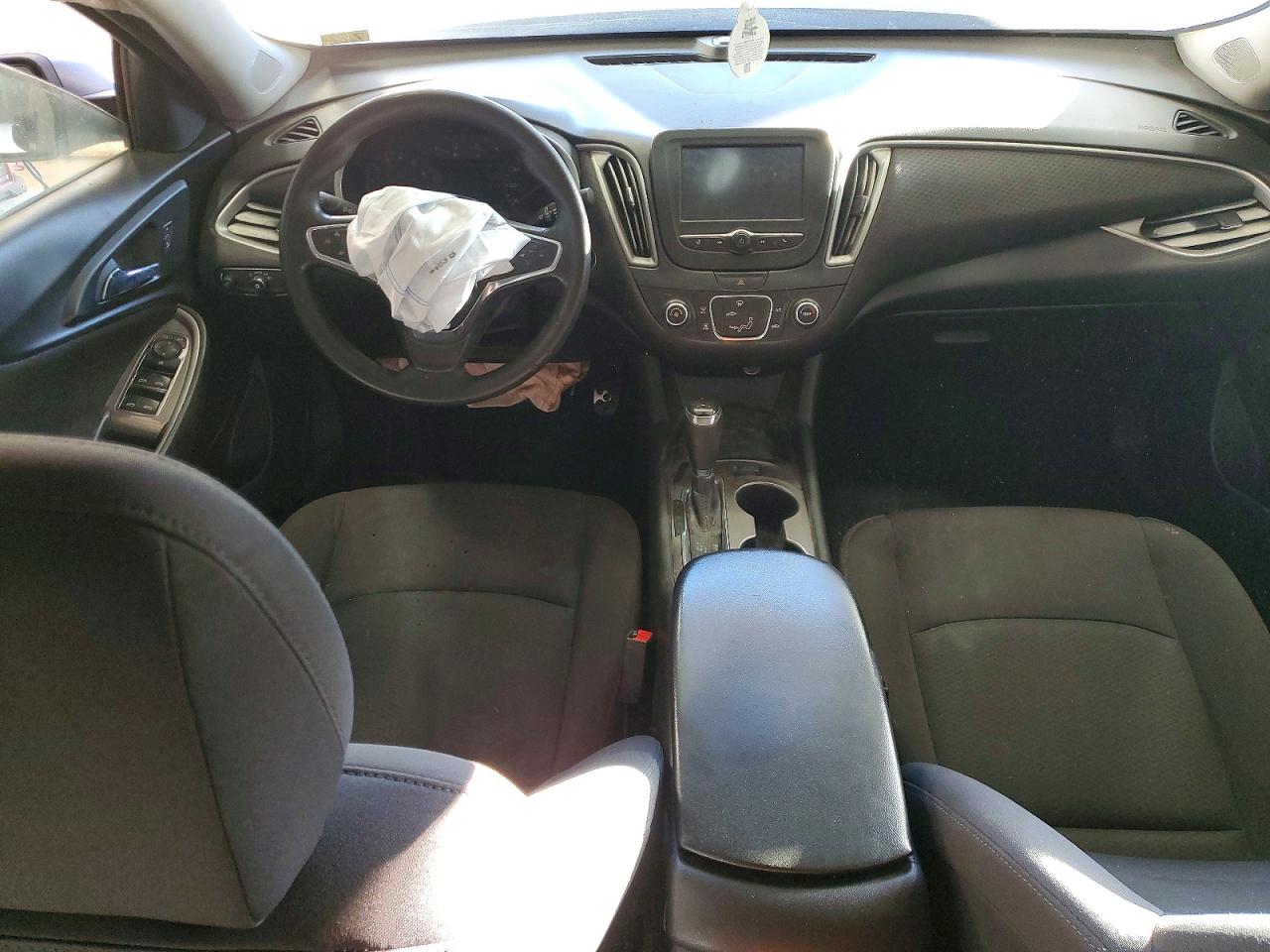 2017 CHEVROLET MALIBU LS photo 8