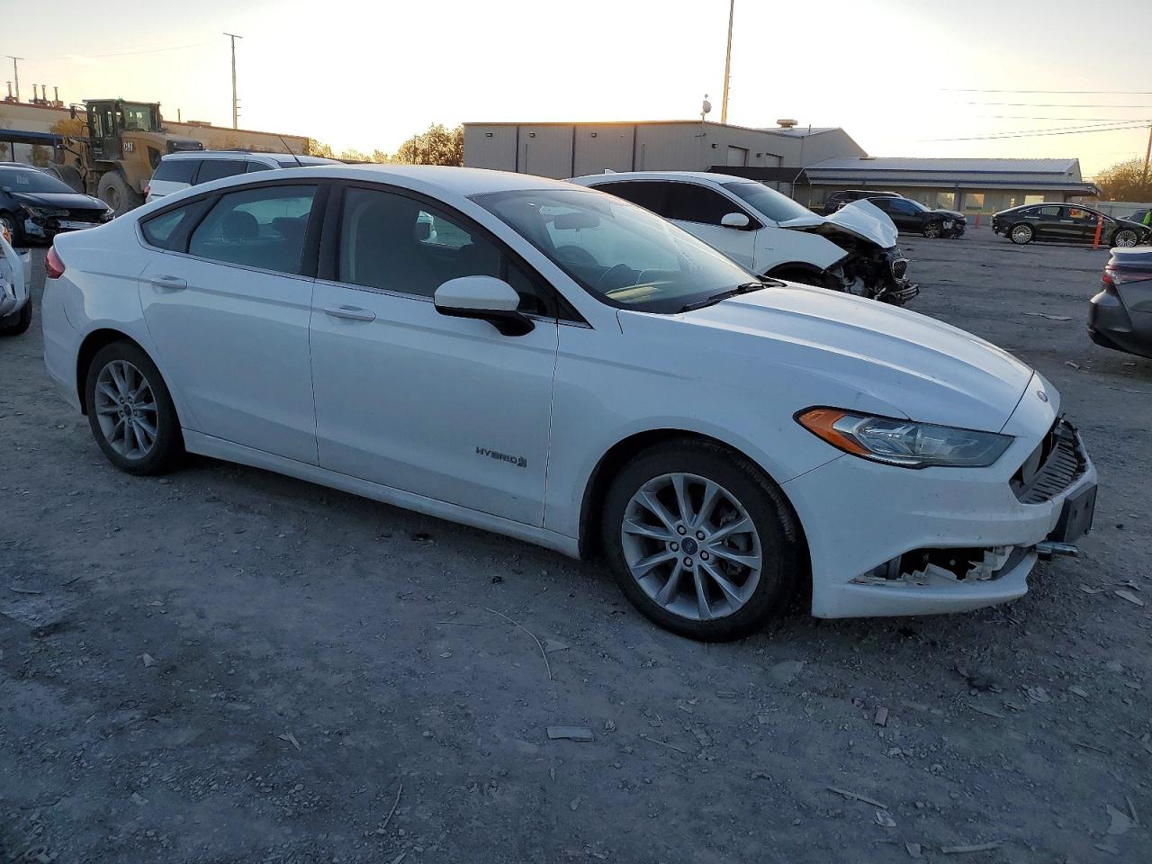 2017 FORD FUSION SE HYBRID photo 4