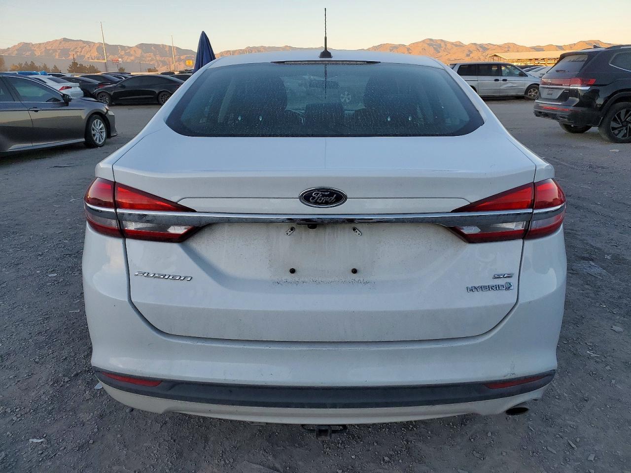 2017 FORD FUSION SE HYBRID photo 6