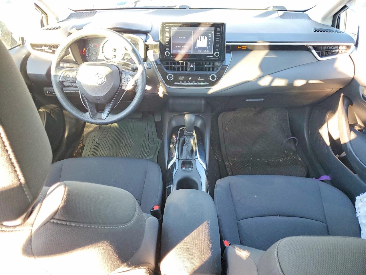 2022 TOYOTA COROLLA LE photo 15