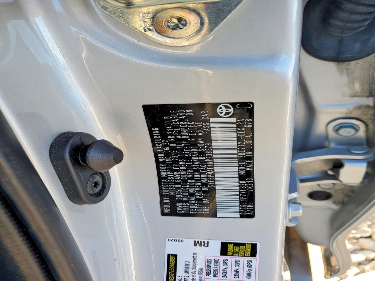 2022 TOYOTA COROLLA LE photo 23
