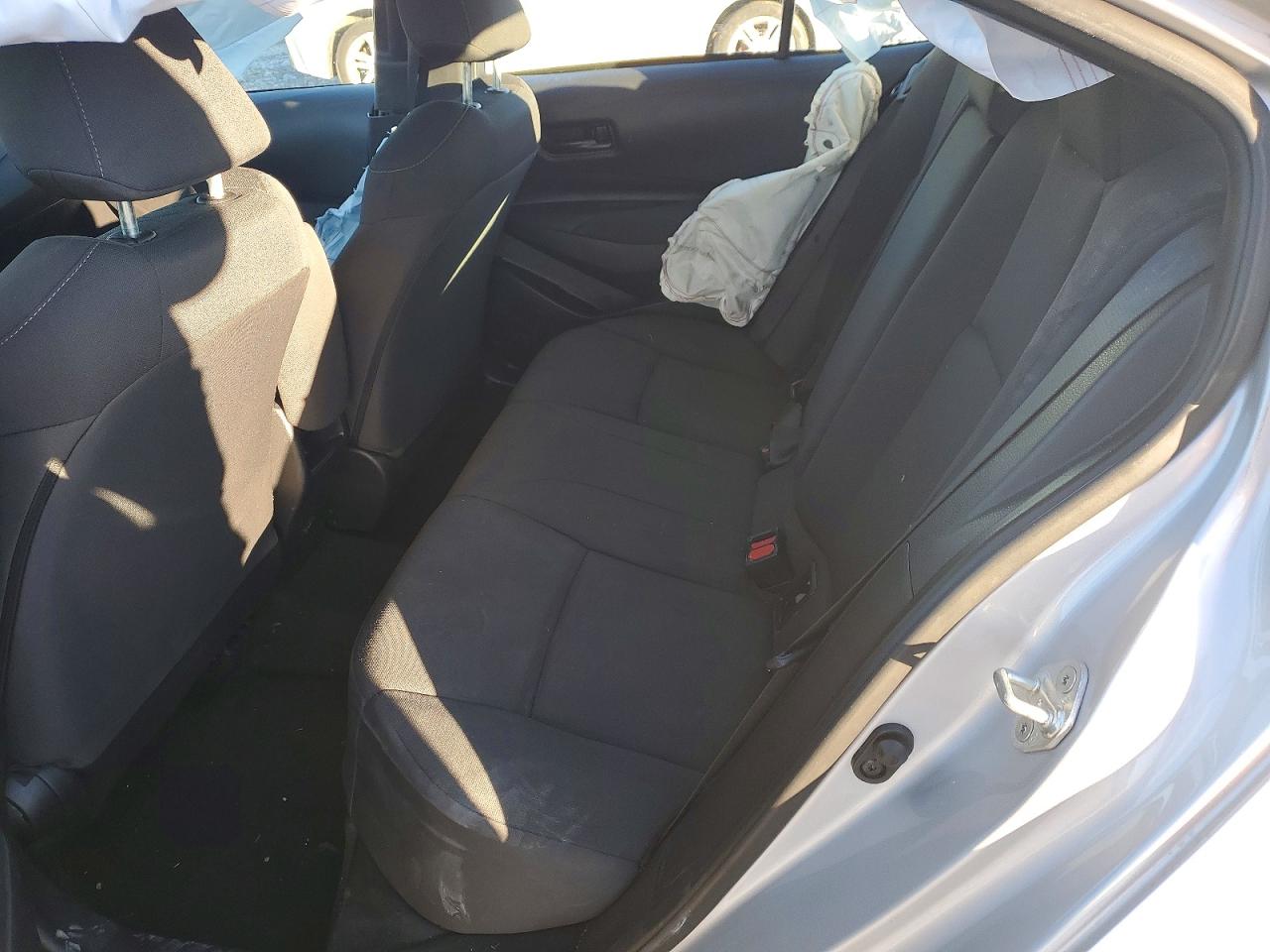 2022 TOYOTA COROLLA LE photo 19
